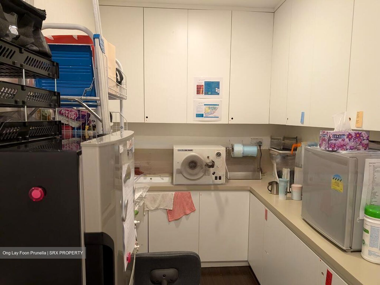Mount Elizabeth Novena Hospital (D12), Retail #464343781